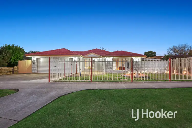 25 Duncan Drive, Pakenham VIC 3810