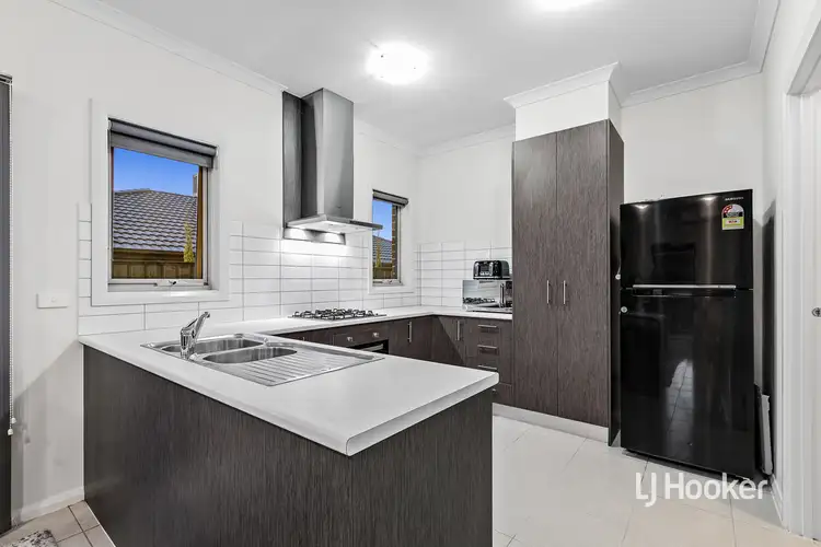 Fifth view of Homely townhouse listing, 7 Vali Road, Craigieburn VIC 3064