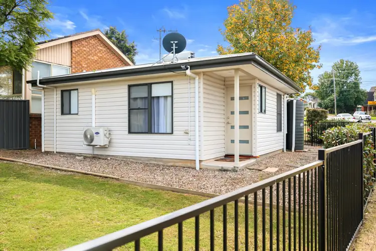 1  &  1a Tania Ave, South Penrith NSW 2750