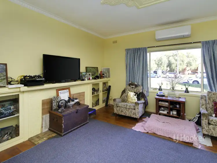 Third view of Homely semi-detached listing, 69 Service Street, Bairnsdale VIC 3875