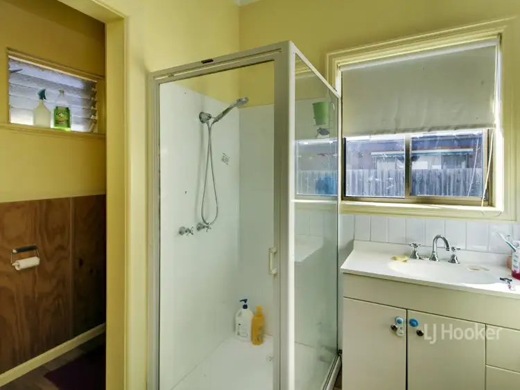 Sixth view of Homely semi-detached listing, 69 Service Street, Bairnsdale VIC 3875