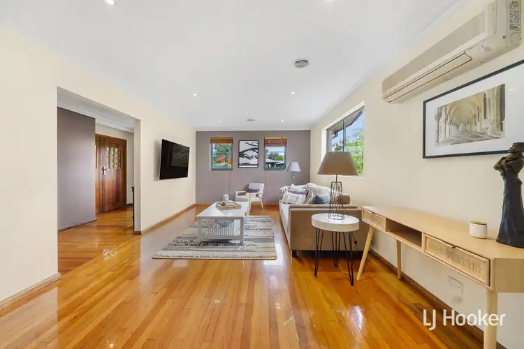 Second view of Homely house listing, 17 Huelin Circuit, Flynn ACT 2615