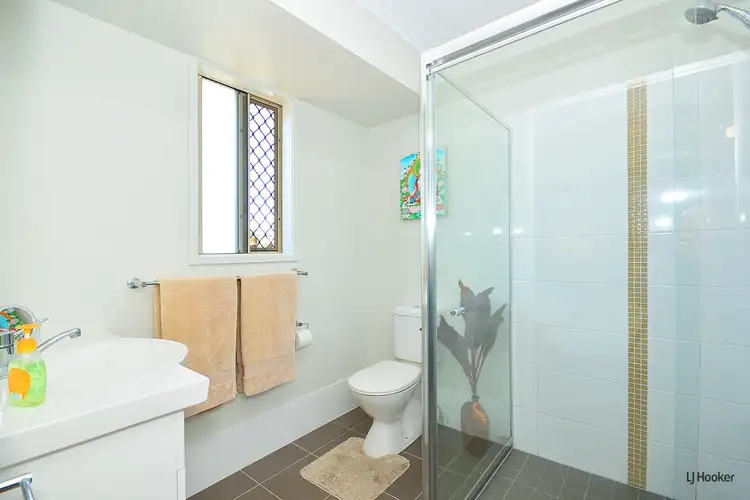 Fifth view of Homely semi-detached listing, 1/7 Bimbadeen Avenue, Banora Point NSW 2486