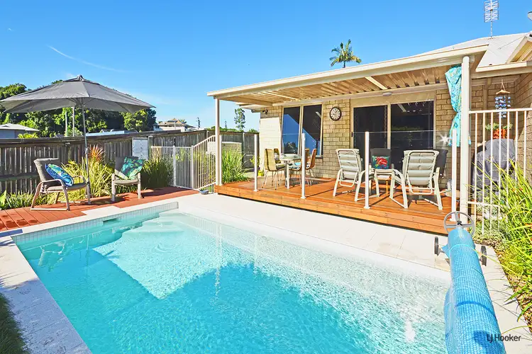 Sixth view of Homely semi-detached listing, 1/7 Bimbadeen Avenue, Banora Point NSW 2486