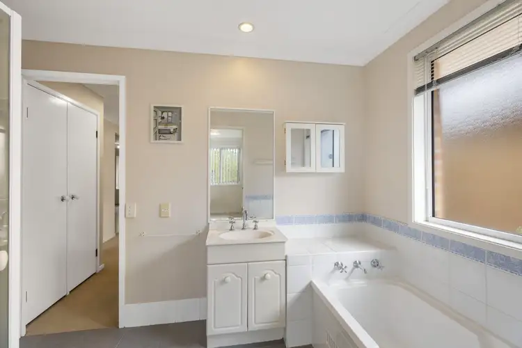 Sixth view of Homely house listing, 7 Belinda Close, Berkeley Vale NSW 2261