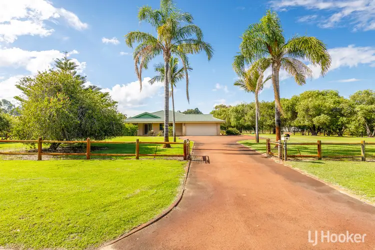 8 Headland Road, Leschenault WA 6233