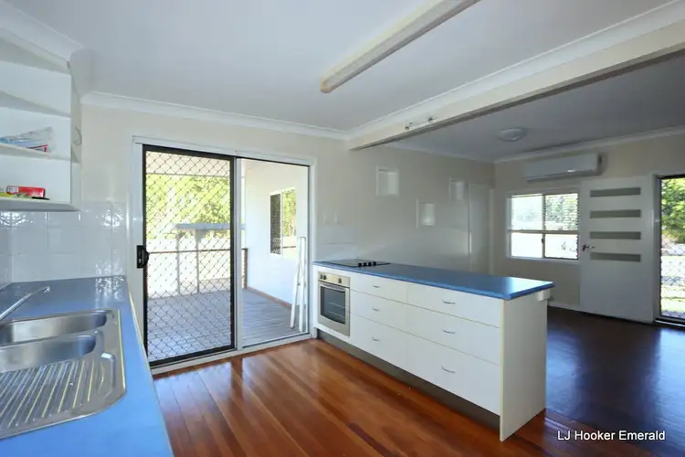 Fifth view of Homely house listing, 3 Edwards Pl, Emerald QLD 4720