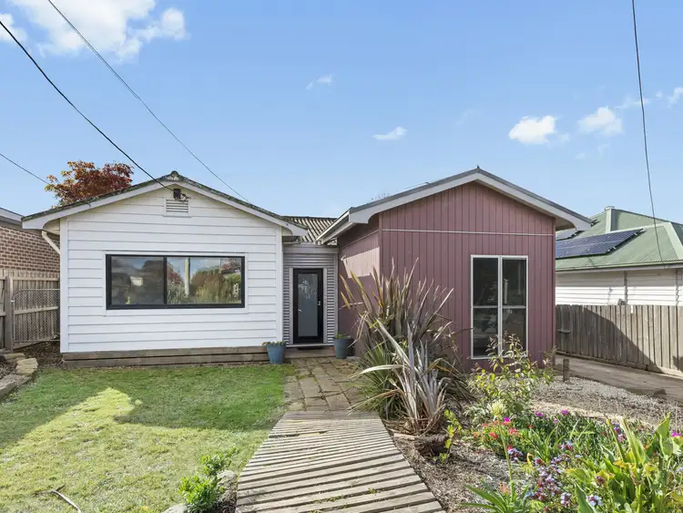 22 Weeroona Avenue, Hamlyn Heights VIC 3215