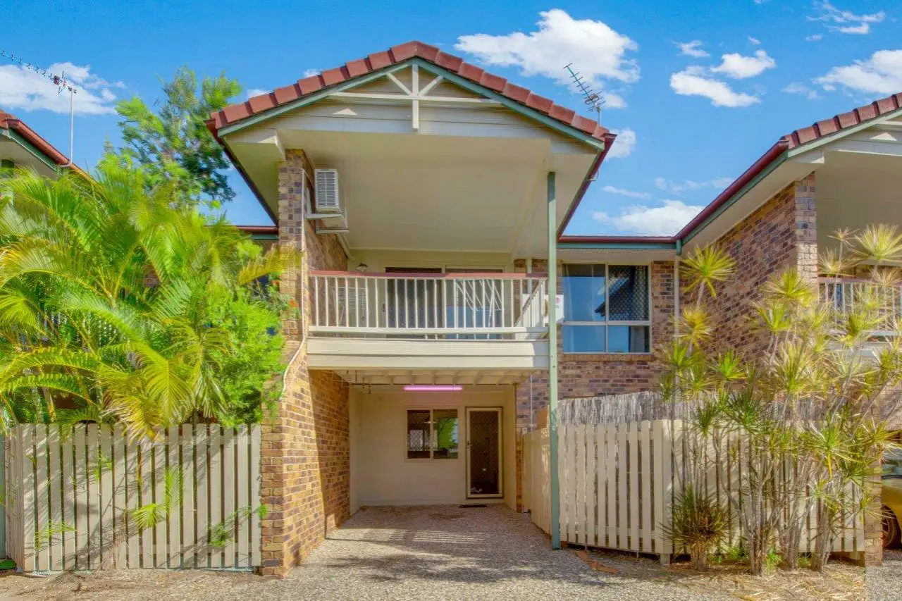 Main view of Homely unit listing, Unit 2/46 J Hickey Avenue, Clinton QLD 4680
