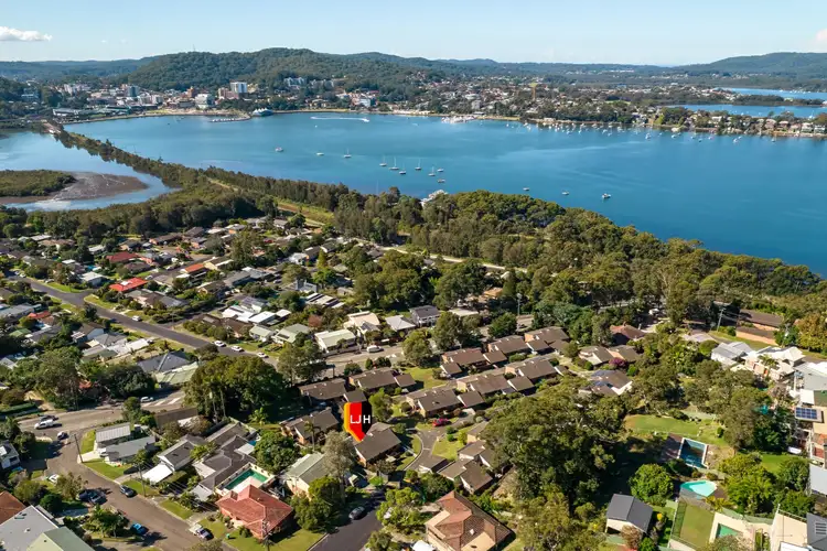 Third view of Homely villa listing, 30/31 Fiona Street, Point Clare NSW 2250