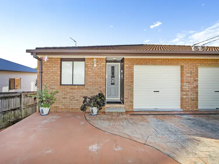 Third view of Homely semi-detached listing, 1/6 Anzac Road, Long Jetty NSW 2261