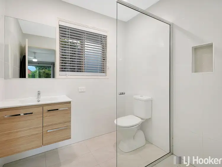 Seventh view of Homely house listing, 4 Bottlebrush Court, Victoria Point QLD 4165