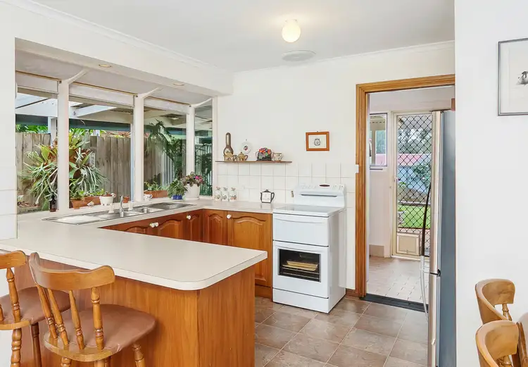 Fifth view of Homely house listing, 2/15 Gilbert Road, Mount Barker SA 5251