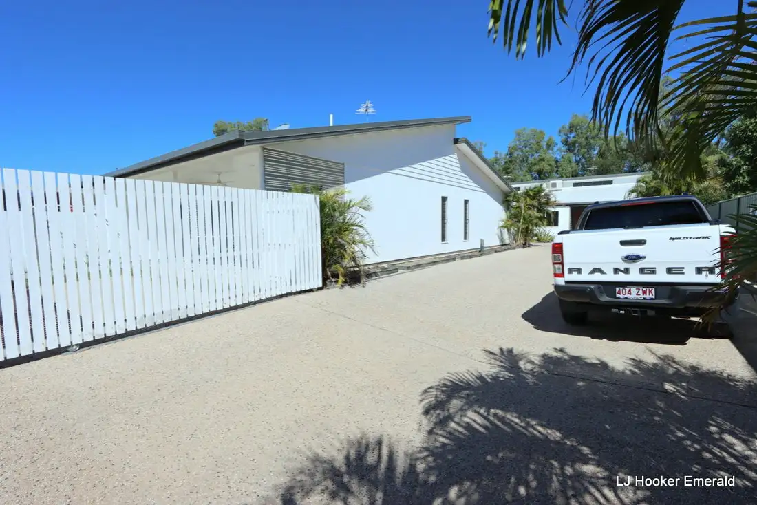 Main view of Homely villa listing, 7/55A Gray Street, Emerald QLD 4720