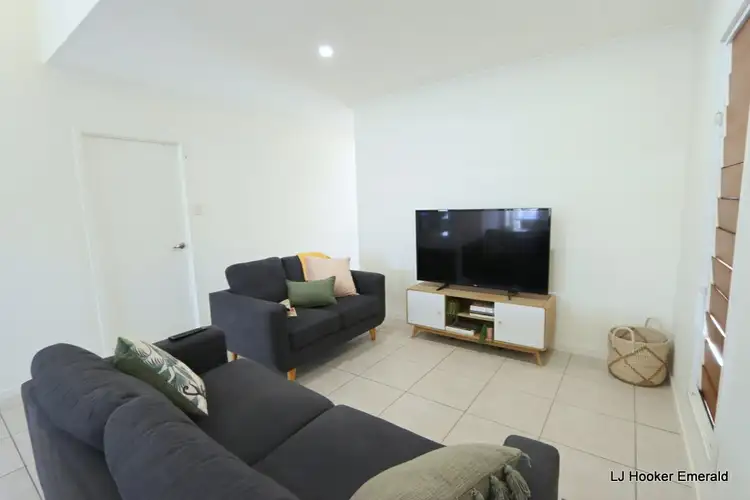 Fourth view of Homely villa listing, 7/55A Gray Street, Emerald QLD 4720