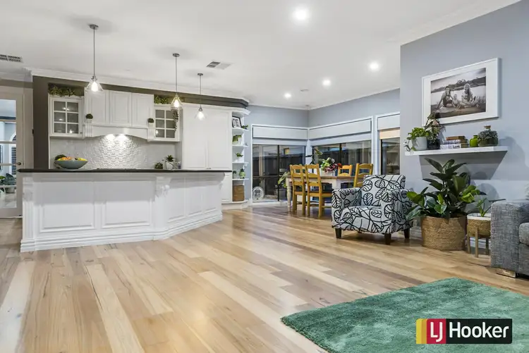 Sixth view of Homely house listing, 42 Augusta Way, Hidden Valley VIC 3756