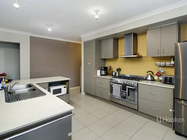 Third view of Homely house listing, 11 Clematis Court, Lucknow VIC 3875
