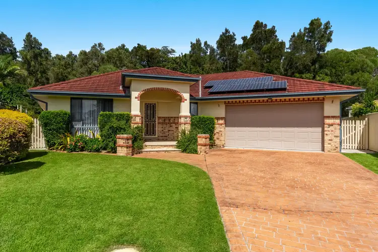 7 Lady Beatrice Court, Yamba NSW 2464