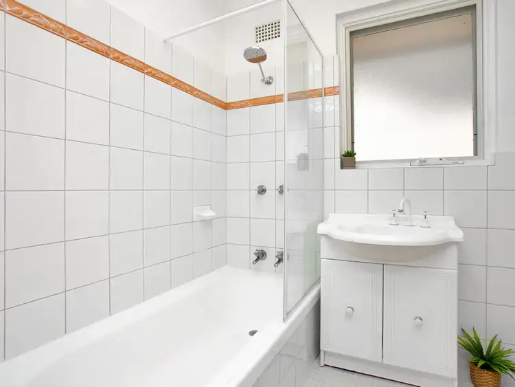 Sixth view of Homely apartment listing, 4/19 Terrol Crescent, Mona Vale NSW 2103