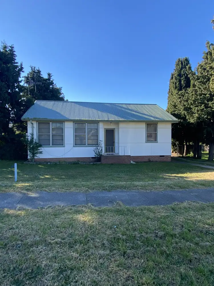 41 Garfield Avenue, Goulburn NSW 2580