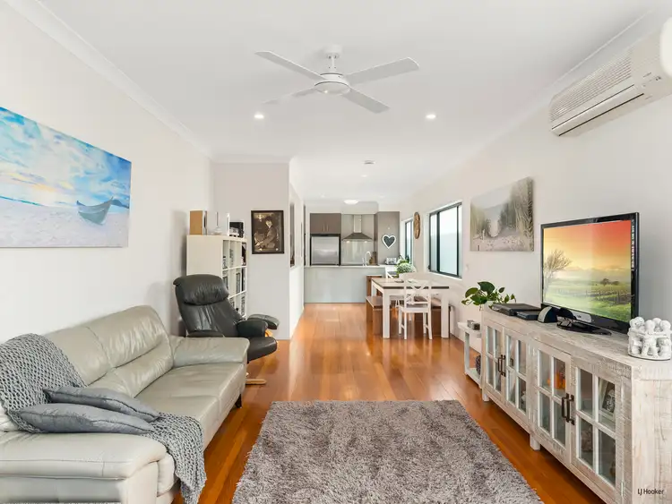 Fifth view of Homely semi-detached listing, 2/438 Cypress Terrace, Palm Beach QLD 4221
