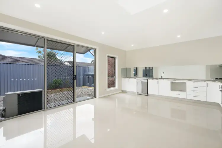 11/27-29 Tungarra Road, Girraween NSW 2145