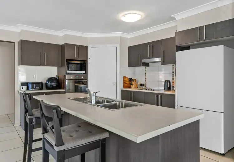 Second view of Homely house listing, 2 Summit Parade, Bahrs Scrub QLD 4207