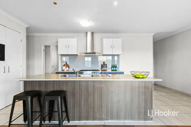 Sixth view of Homely house listing, 2 Pinoak Street, Point Cook VIC 3030