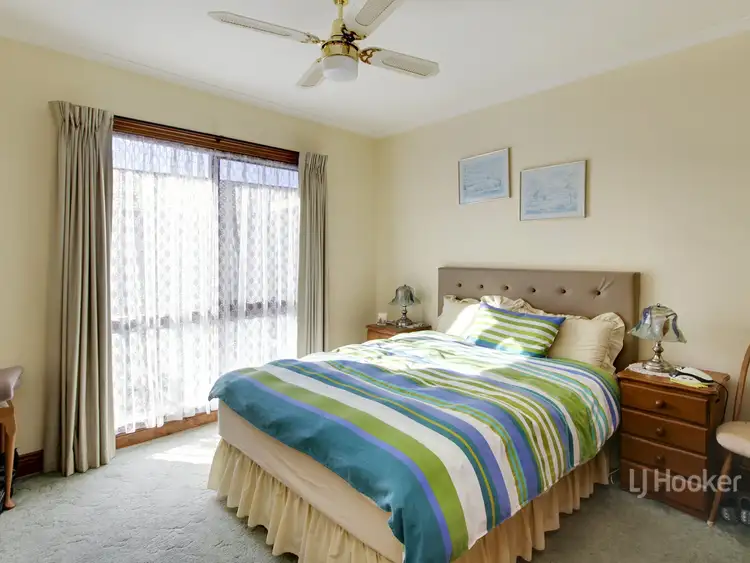 Sixth view of Homely house listing, 7 Garden Avenue, Bairnsdale VIC 3875