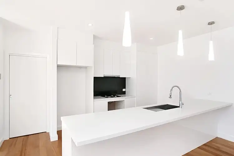 Second view of Homely house listing, 4/62 Blenheim Road, Newport VIC 3015