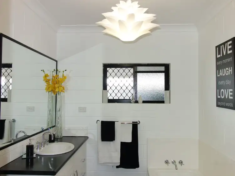 Seventh view of Homely house listing, 2 Corbett Close, Bulgun QLD 4854