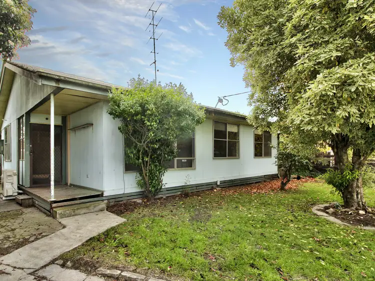 Main view of Homely house listing, 5 Flett Court, East Bairnsdale VIC 3875