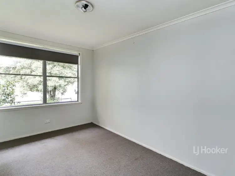 Fifth view of Homely house listing, 5 Flett Court, East Bairnsdale VIC 3875