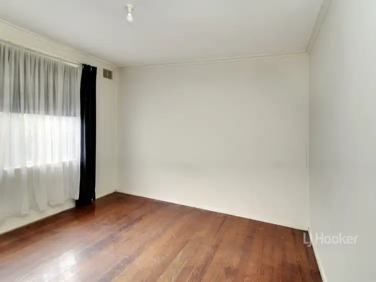 Seventh view of Homely house listing, 4 Flett Court, East Bairnsdale VIC 3875