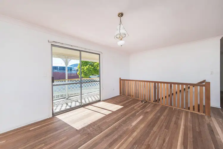 393 Feez Street, Norman Gardens QLD 4701