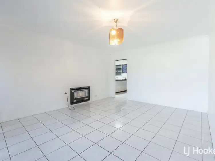 Seventh view of Homely house listing, 28 Teak Way, Maddington WA 6109