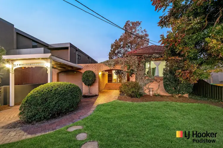 85 Victor Avenue, Picnic Point NSW 2213
