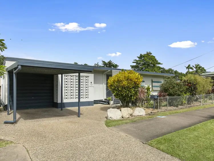 121 Greenslopes Street, Edge Hill QLD 4870