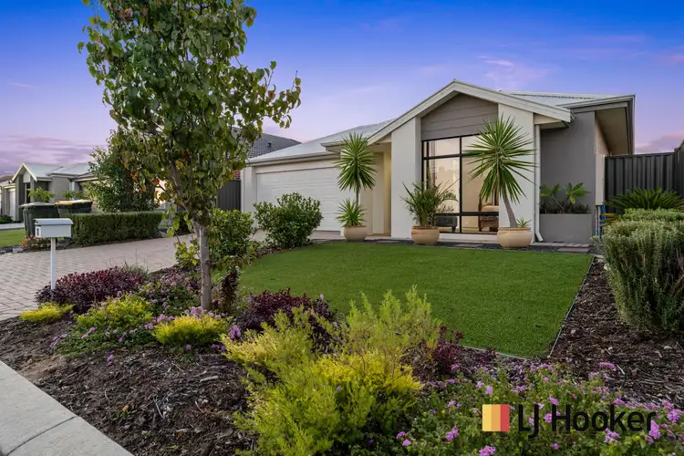 8 Minikin Drive, Aveley WA 6069