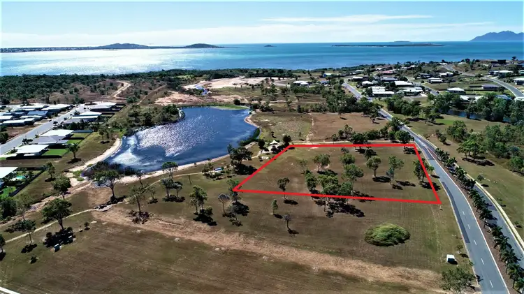 102 Ocean view Drive, Bowen QLD 4805