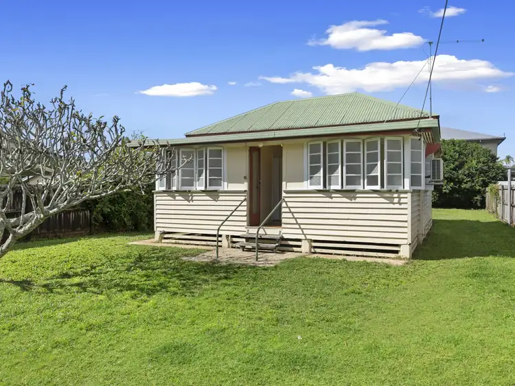 40 English Street, Manunda QLD 4870
