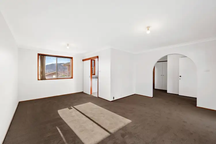 Fourth view of Homely house listing, 10 Schofield Place, Gordon ACT 2906