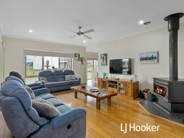 Second view of Homely house listing, 8 Hamelin Close, Corinella VIC 3984
