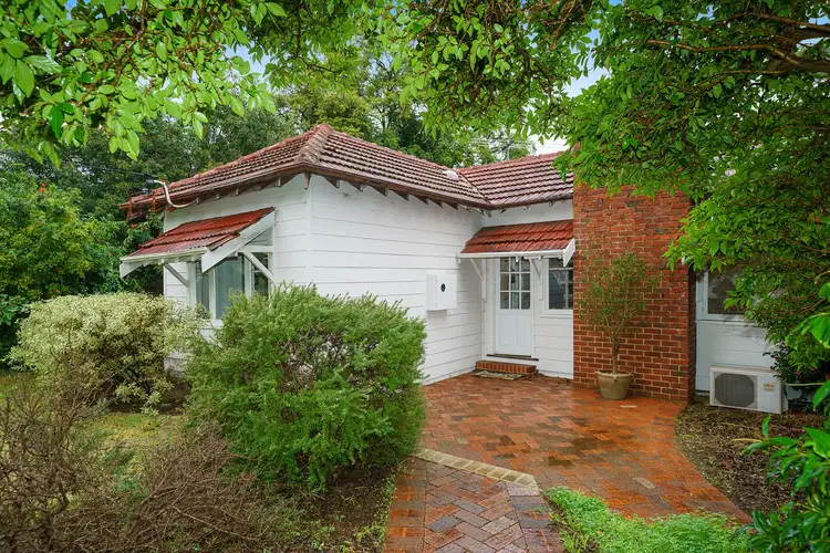 15 Blamire Road, Kalamunda WA 6076
