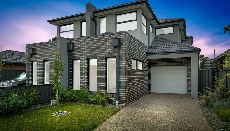 2/71 Seventh Avenue, Altona North VIC 3025