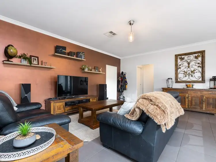 41B Range View Road, High Wycombe WA 6057