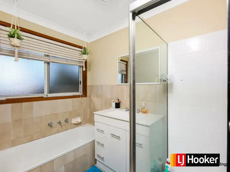 Sixth view of Homely villa listing, 3/9 Fuchsia Crescent, Macquarie Fields NSW 2564