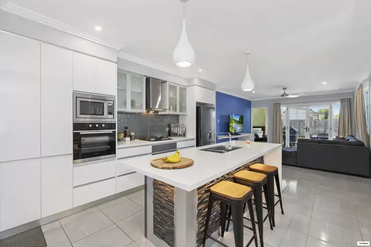 Second view of Homely house listing, 8 Mizuno View, Oonoonba QLD 4811