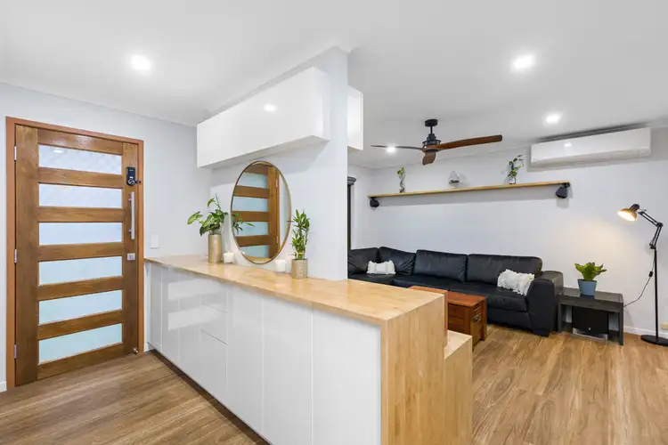 Second view of Homely house listing, 6 Amridge Court, Alexandra Hills QLD 4161