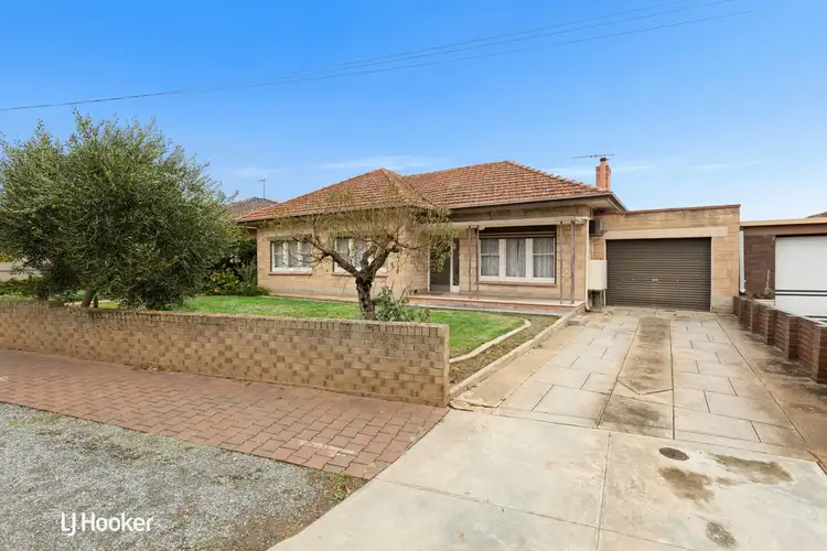8 Piccadilly Crescent, Campbelltown SA 5074